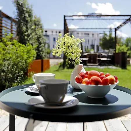 Barrierefreie Am Wasserturm Landau - Suedpfalz * 랜다우인더펠즈