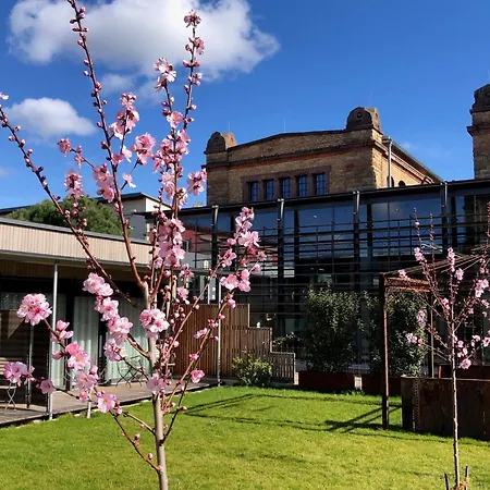 Barrierefreie Am Wasserturm Landau - Suedpfalz ランダウ・イン・デア・プファルツ