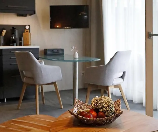 アパート Barrierefreie Am Wasserturm Landau - Suedpfalz *