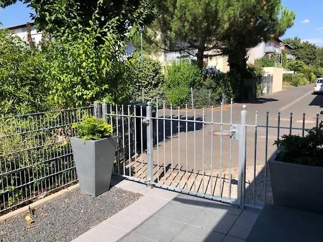 Barrierefreie Am Wasserturm Landau - Suedpfalz 公寓 *